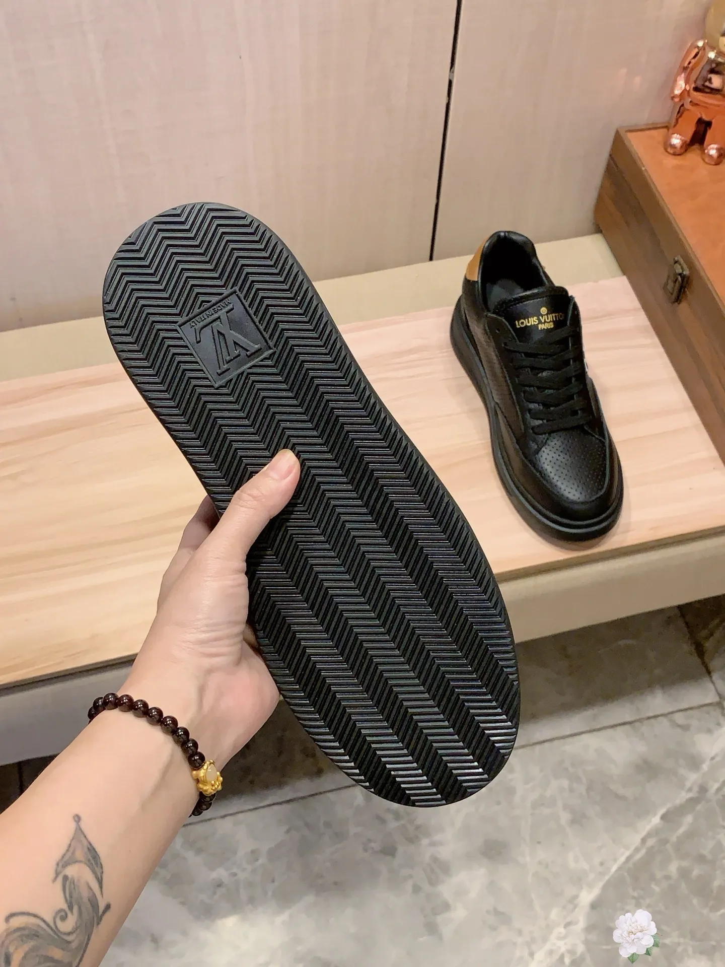 Men's Men's Shoes 💰420💰💰🎩🎩[Lightning][Lightning] "Lv*" The latest and most popular casual shoes, top brands [Seduce] Luxury ~ Purchasing Agency, Top ~ Quality. [Strong] The upper is made of imported breathable cowhide with material ➕ breathable sheepskin feet (•) and fine workmanship. Original stylish and stylish soft rubber wear-resistant and non-slip outsole, light and comfortable on the feet, the real thing looks better when taken in real life, 413: code: 38-44, 6️⃣ colors selected